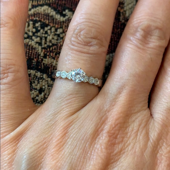 0.50ct Round CZ Engagement Ring promise Ring - Picture 1 of 7